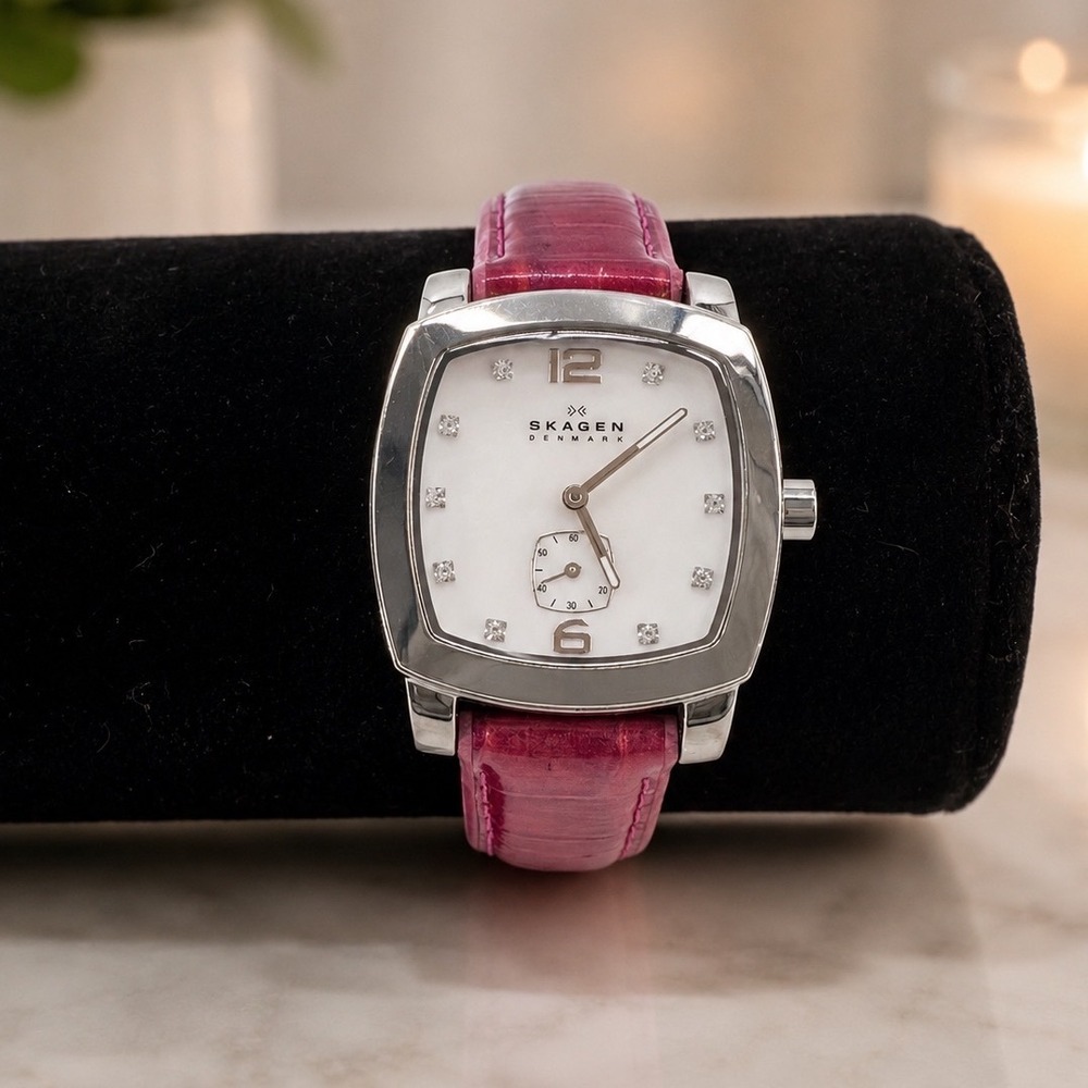 Skagen Denmark Womens Square Watch Mother of Pearl Red Leather New Battery